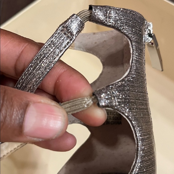 IMAGINE BY VINCE CAMUTO•SIZE 41•SILVER GRAYISH STRAPPED STILLETO’S - Picture 13 of 16